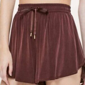 Lululemon Principal Dancer Maroon Size 6